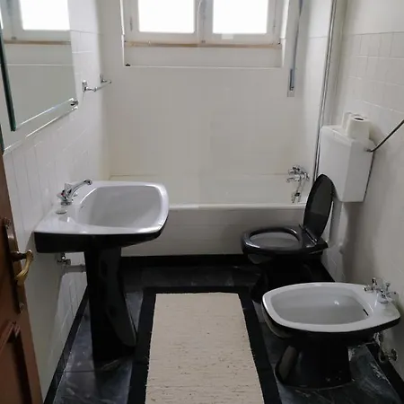 Hostel C&n In Braga