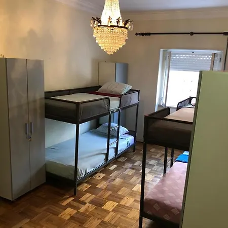 Hostel C&n In Braga